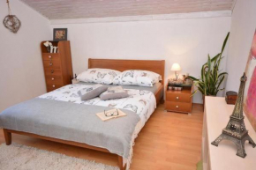 Appartement In Sveti Filip I Jakov Mit Terrasse